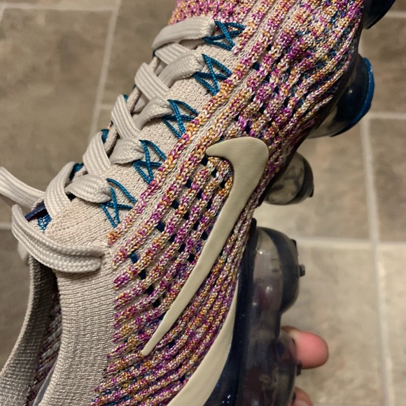 Nike Air Vapormax Flyknit 3 Desert Sand Purple